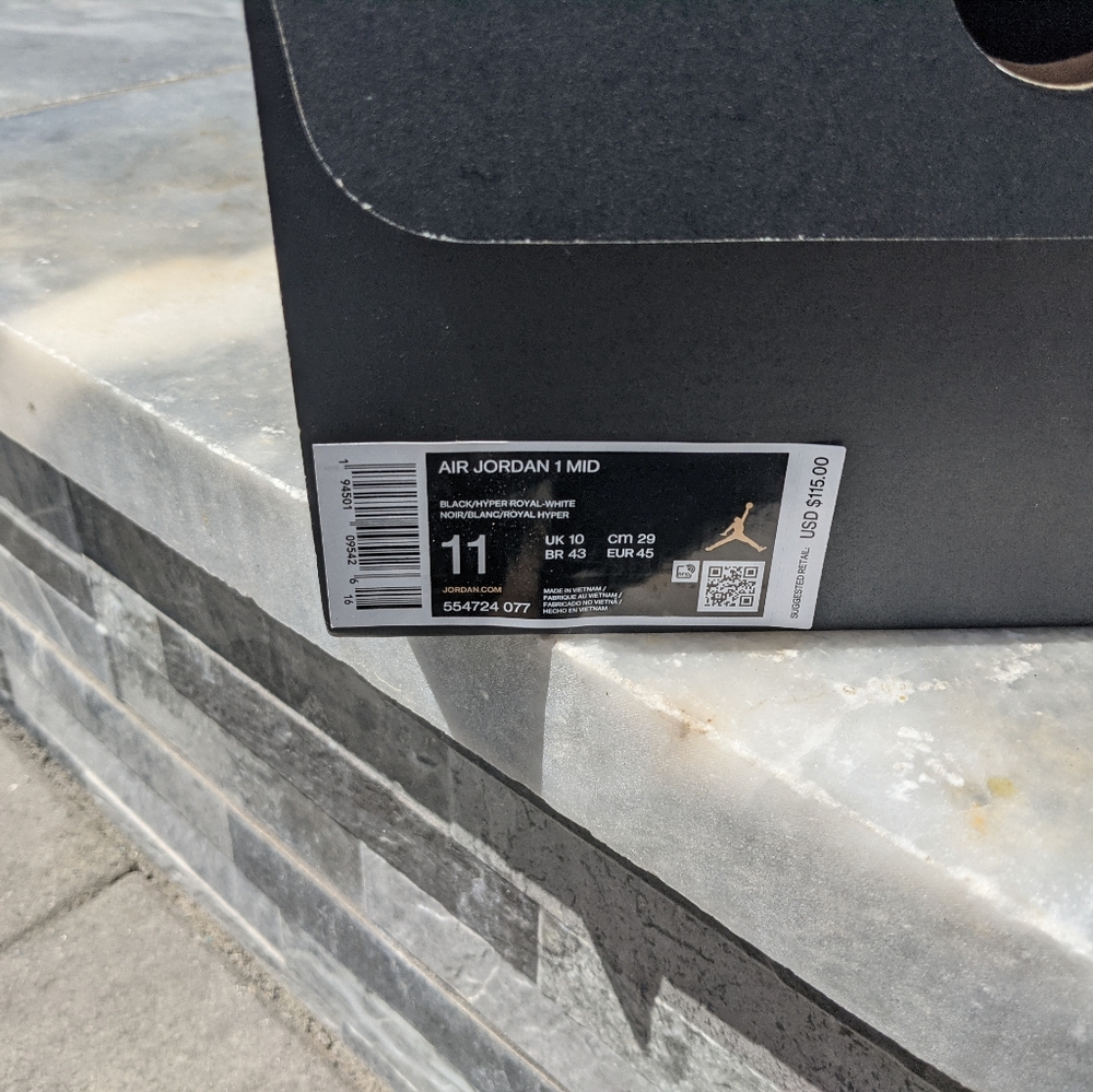 Air Jordan 1 Mid Hyper Royal 11 - Picture 5 of 5